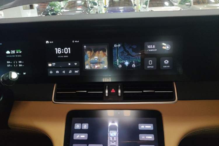 Used Li Auto ONE 2021 Extended-Range 6-Seater Version Audio And AC Panel