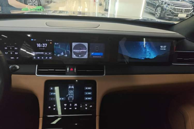Used Li Auto ONE 2021 Extended-Range 6-Seater Version Audio And AC Panel