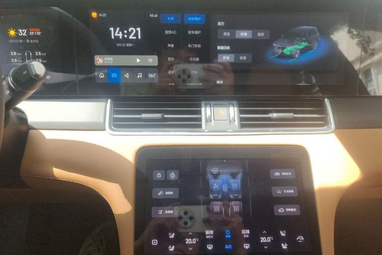 Used Li Auto ONE 2021 Extended-Range 6-Seater Version Audio And AC Panel