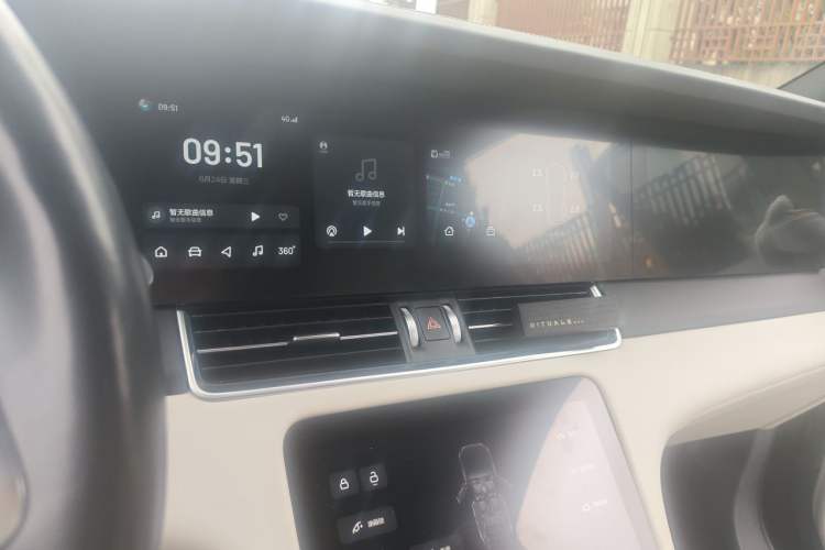Used Li Auto ONE 2021 Extended-Range 6-Seater Version Audio And AC Panel
