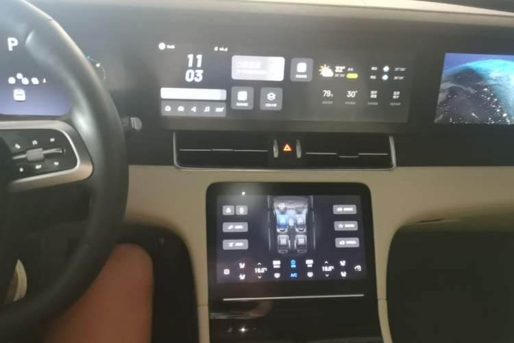 Used Li Auto ONE 2021 Extended-Range 6-Seater Version Audio And AC Panel