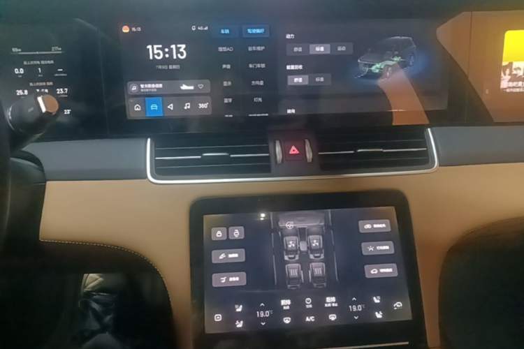 Used Li Auto ONE 2021 Extended-Range 6-Seater Version Audio And AC Panel