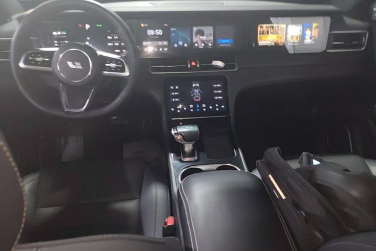 Used Li Auto ONE 2021 Extended-Range 6-Seater Version Center Console