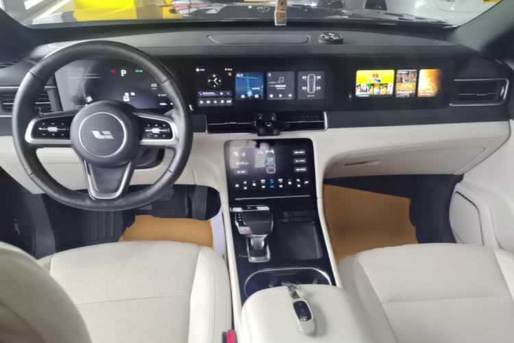 Used Li Auto ONE 2021 Extended-Range 6-Seater Version Center Console