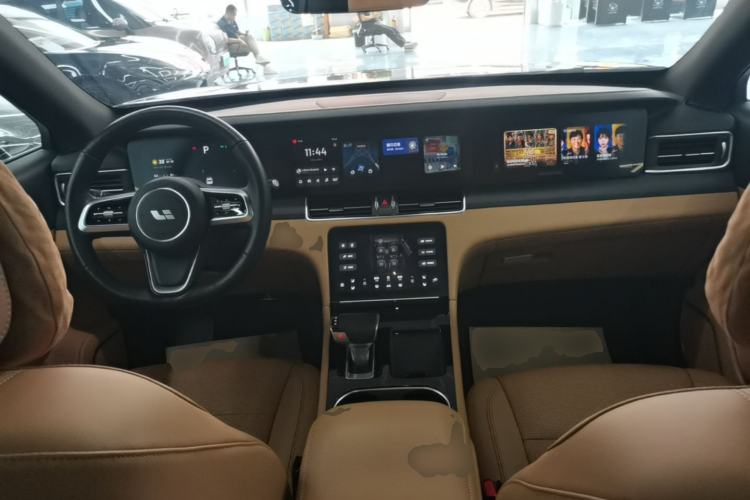 Used Li Auto ONE 2021 Extended-Range 6-Seater Version Center Console