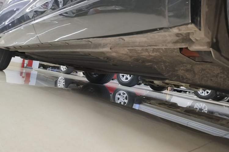 Used Li Auto ONE 2021 Extended-Range 6-Seater Version Chassis Rear Left