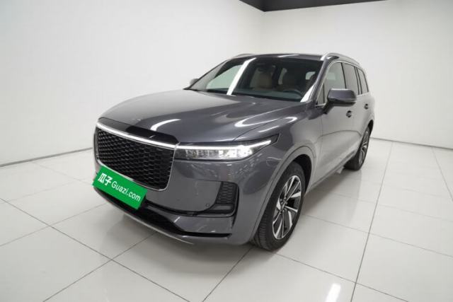 Ojetý Li Auto ONE 2021 Extended-Range 6-Seater Version