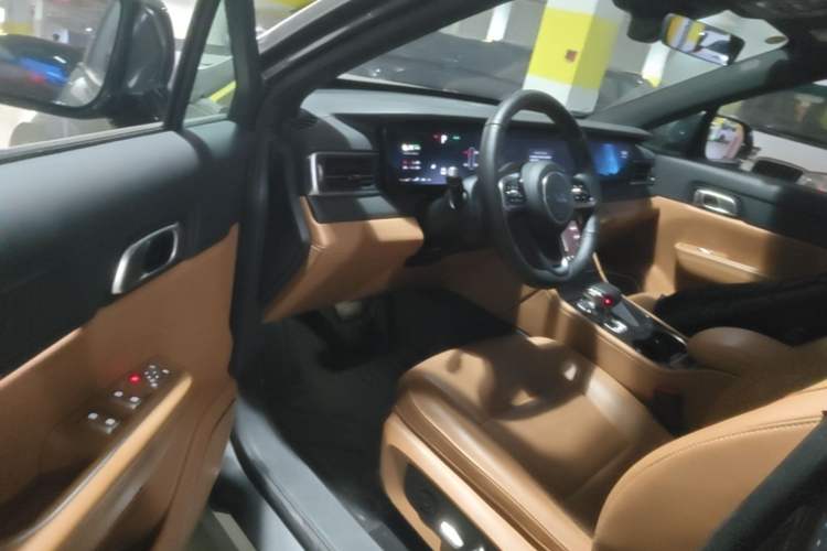 Used Li Auto ONE 2021 Extended-Range 6-Seater Version Driver Seat