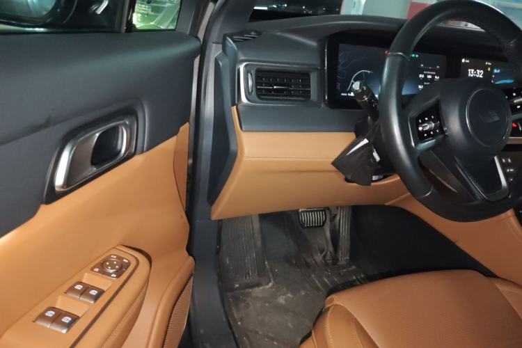 Used Li Auto ONE 2021 Extended-Range 6-Seater Version Driver Seat