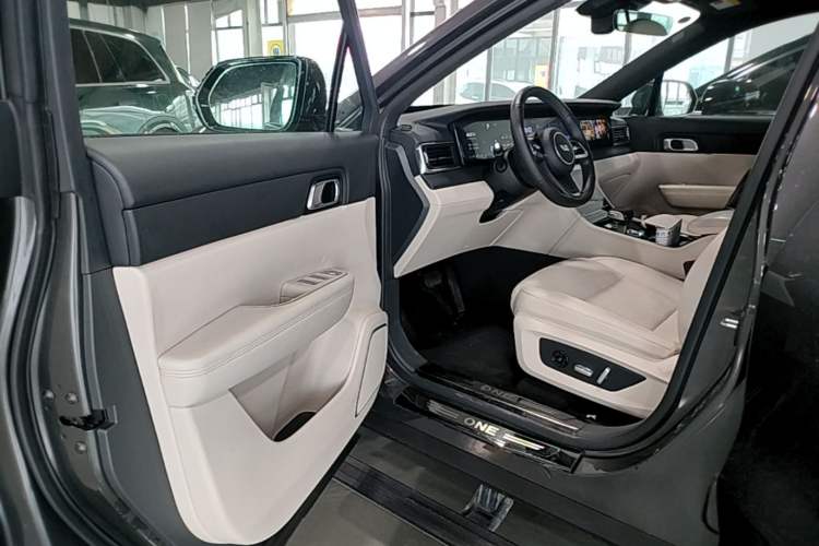 Used Li Auto ONE 2021 Extended-Range 6-Seater Version Driver Seat