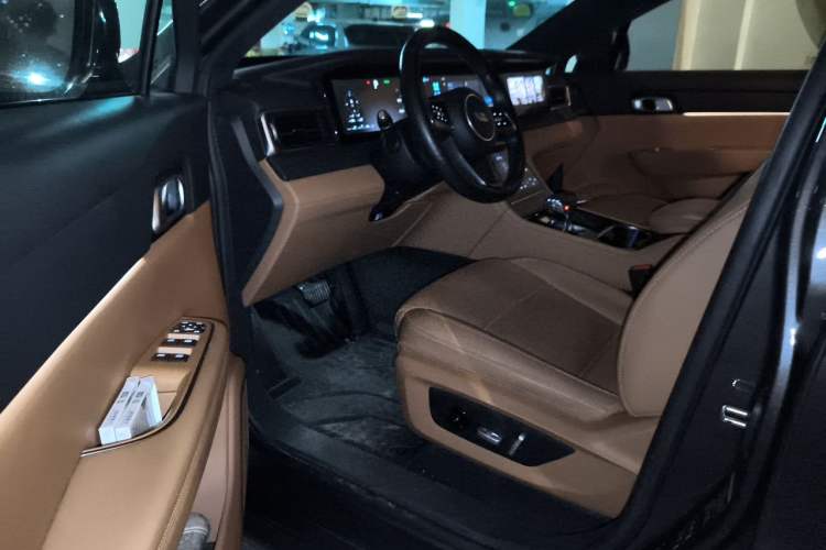 Used Li Auto ONE 2021 Extended-Range 6-Seater Version Driver Seat