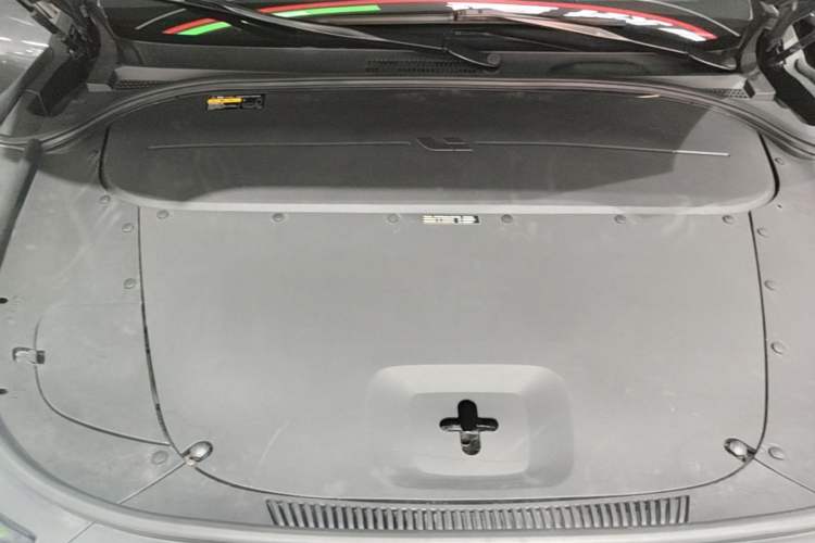 Used Li Auto ONE 2021 Extended-Range 6-Seater Version Engine Bay