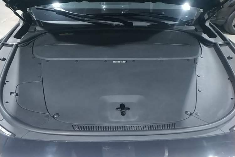 Used Li Auto ONE 2021 Extended-Range 6-Seater Version Engine Bay