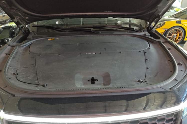 Used Li Auto ONE 2021 Extended-Range 6-Seater Version Engine Bay