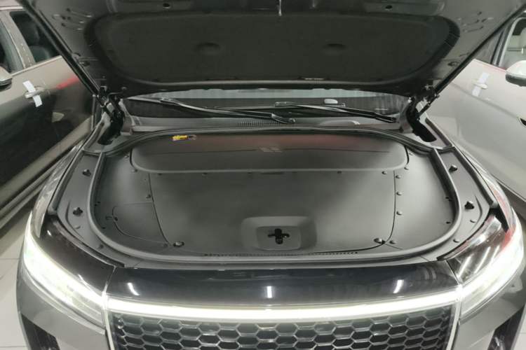 Used Li Auto ONE 2021 Extended-Range 6-Seater Version Engine Bay