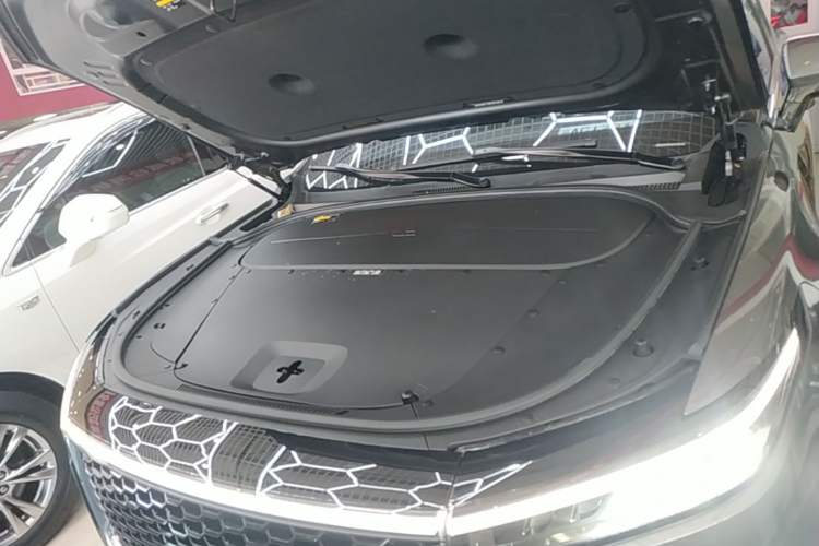 Used Li Auto ONE 2021 Extended-Range 6-Seater Version Engine Bay