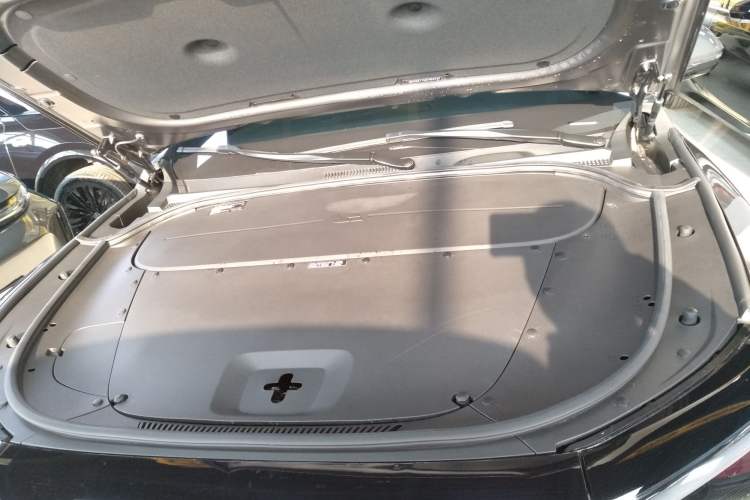Used Li Auto ONE 2021 Extended-Range 6-Seater Version Engine Bay