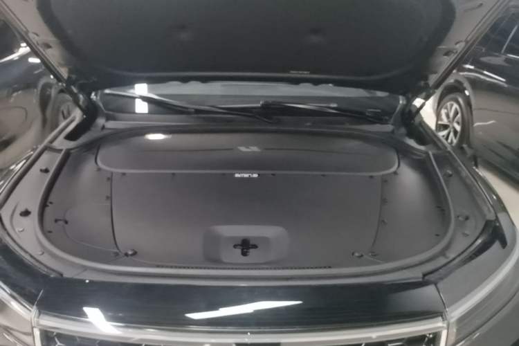 Used Li Auto ONE 2021 Extended-Range 6-Seater Version Engine Bay