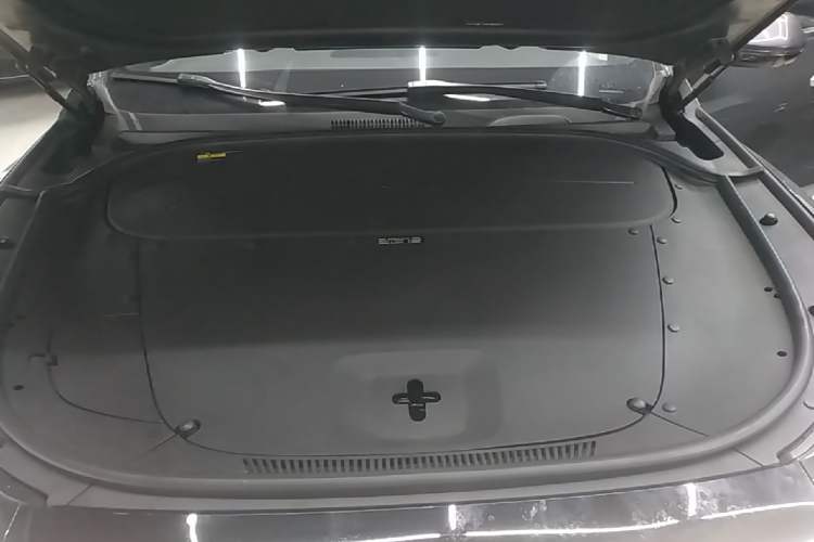 Used Li Auto ONE 2021 Extended-Range 6-Seater Version Engine Bay