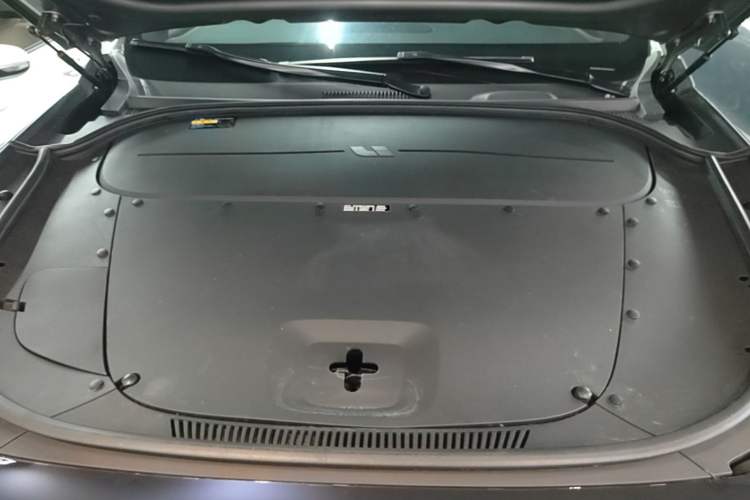 Used Li Auto ONE 2021 Extended-Range 6-Seater Version Engine Bay