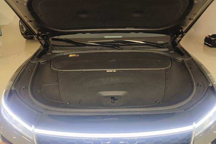 Used Li Auto ONE 2021 Extended-Range 6-Seater Version Engine Bay