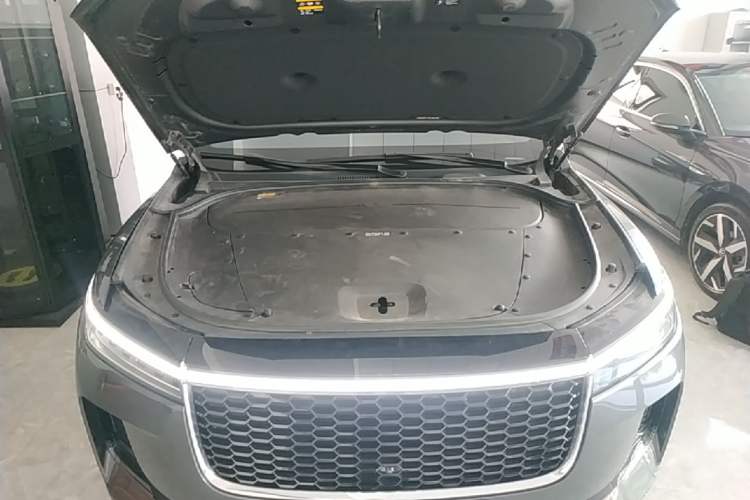 Used Li Auto ONE 2021 Extended-Range 6-Seater Version Engine Bay