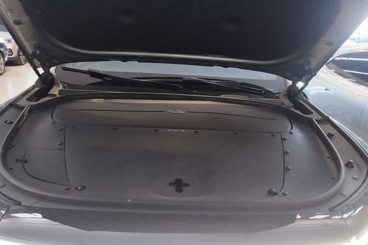 Used Li Auto ONE 2021 Extended-Range 6-Seater Version Engine Bay