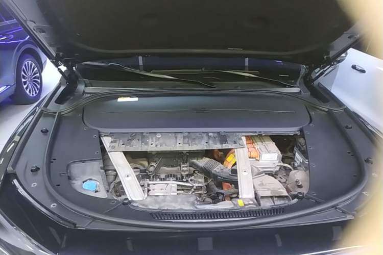 Used Li Auto ONE 2021 Extended-Range 6-Seater Version Engine Bay