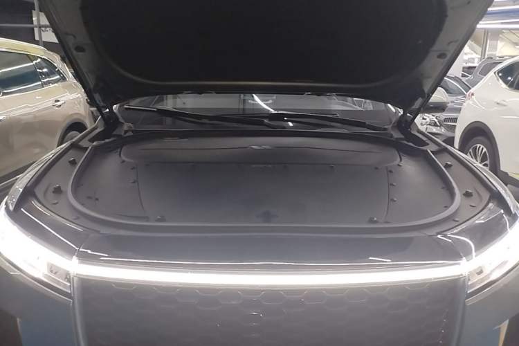 Used Li Auto ONE 2021 Extended-Range 6-Seater Version Engine Bay