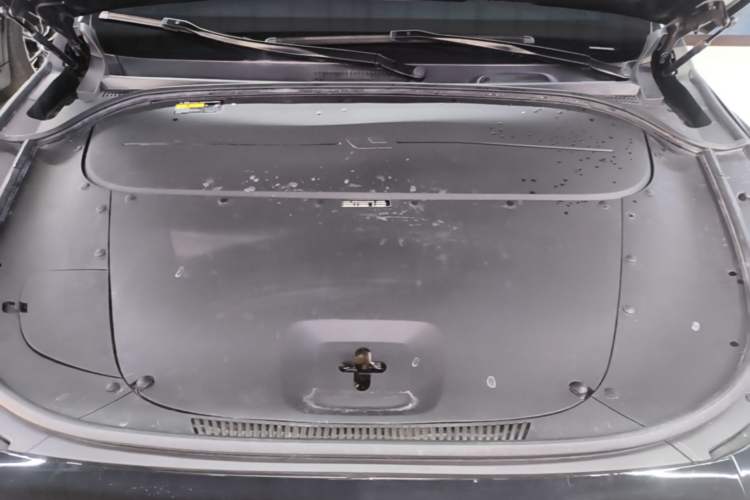 Used Li Auto ONE 2021 Extended-Range 6-Seater Version Engine Bay