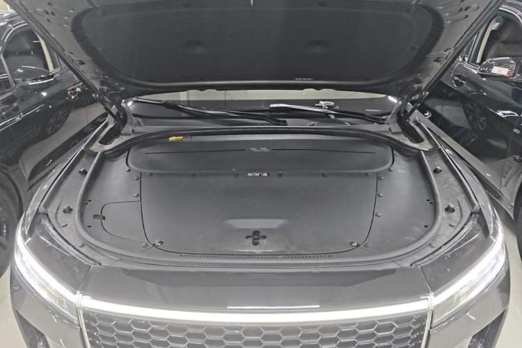 Used Li Auto ONE 2021 Extended-Range 6-Seater Version Engine Bay