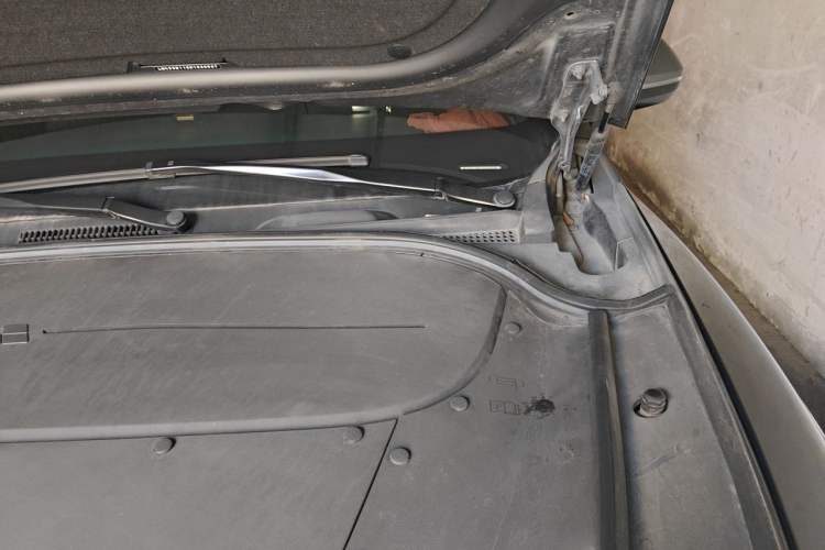 Used Li Auto ONE 2021 Extended-Range 6-Seater Version Engine Bay Left