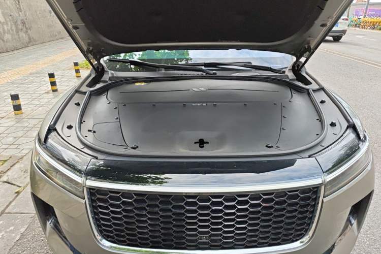 Used Li Auto ONE 2021 Extended-Range 6-Seater Version Engine Bay