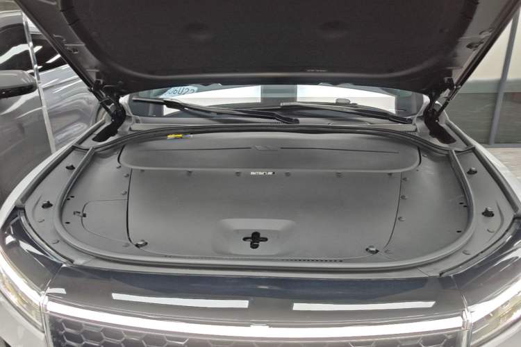 Used Li Auto ONE 2021 Extended-Range 6-Seater Version Engine Bay