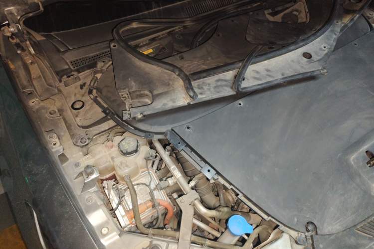 Used Li Auto ONE 2021 Extended-Range 6-Seater Version Engine Bay Right