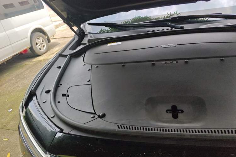 Used Li Auto ONE 2021 Extended-Range 6-Seater Version Engine Bay Right