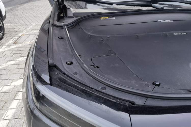 Used Li Auto ONE 2021 Extended-Range 6-Seater Version Engine Bay Right