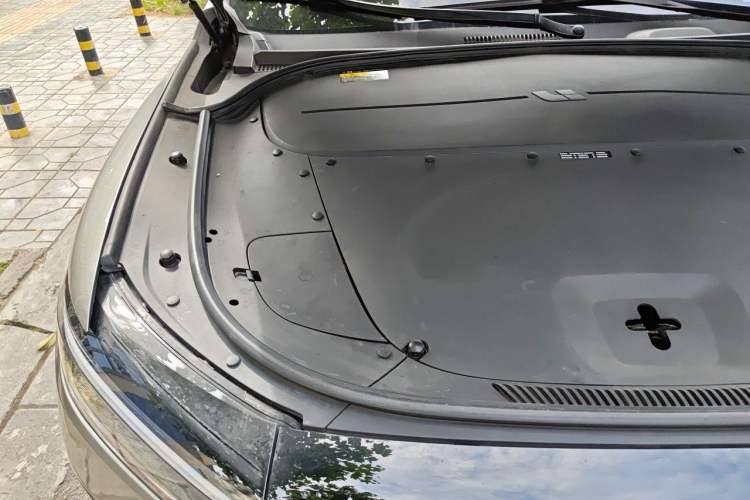 Used Li Auto ONE 2021 Extended-Range 6-Seater Version Engine Bay Right