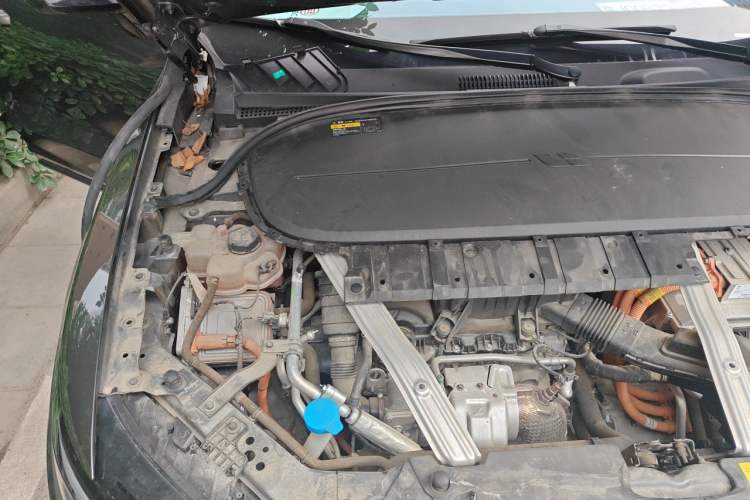 Used Li Auto ONE 2021 Extended-Range 6-Seater Version Engine Bay Right