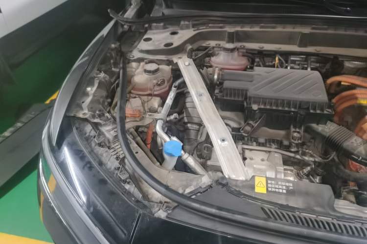 Used Li Auto ONE 2021 Extended-Range 6-Seater Version Engine Bay Right