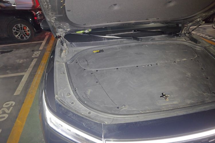 Used Li Auto ONE 2021 Extended-Range 6-Seater Version Engine Bay Right
