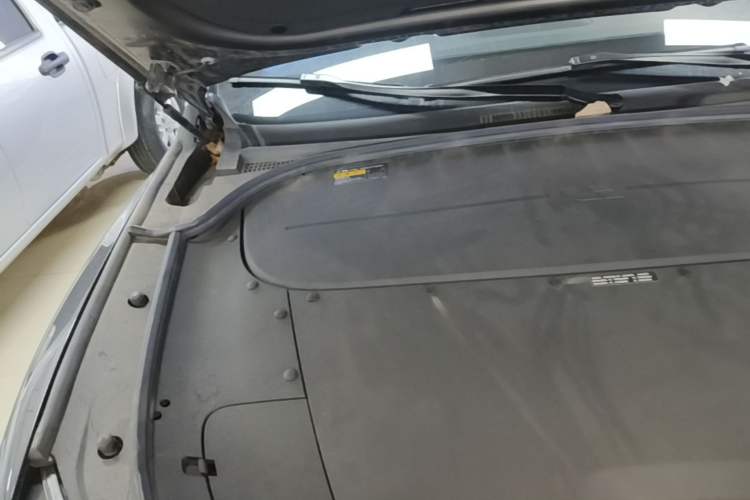 Used Li Auto ONE 2021 Extended-Range 6-Seater Version Engine Bay Right