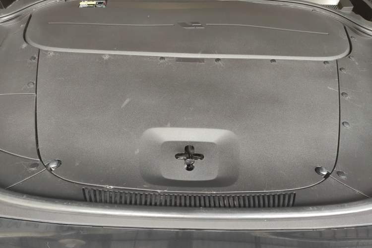 Used Li Auto ONE 2021 Extended-Range 6-Seater Version Engine Bay