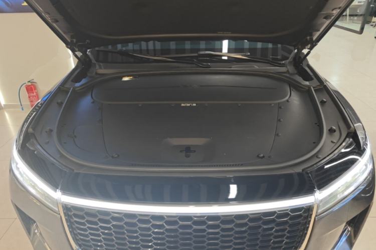 Used Li Auto ONE 2021 Extended-Range 6-Seater Version Engine Bay