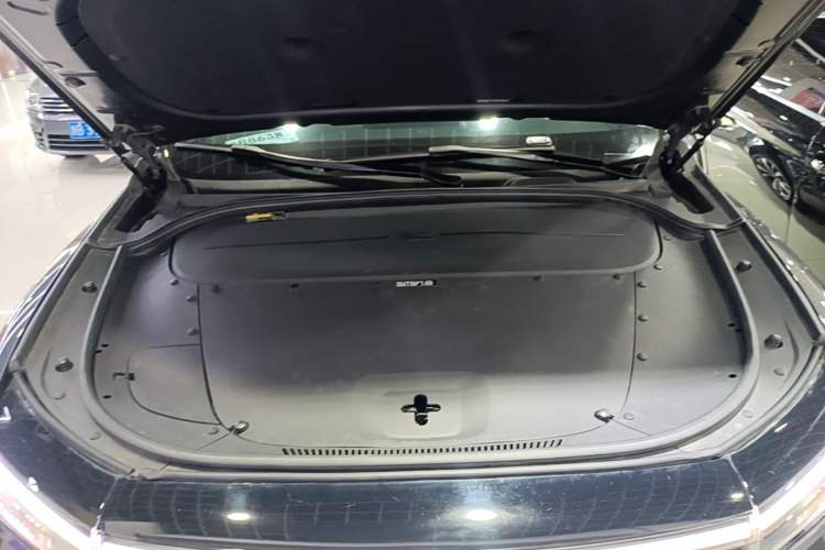 Used Li Auto ONE 2021 Extended-Range 6-Seater Version Engine Bay