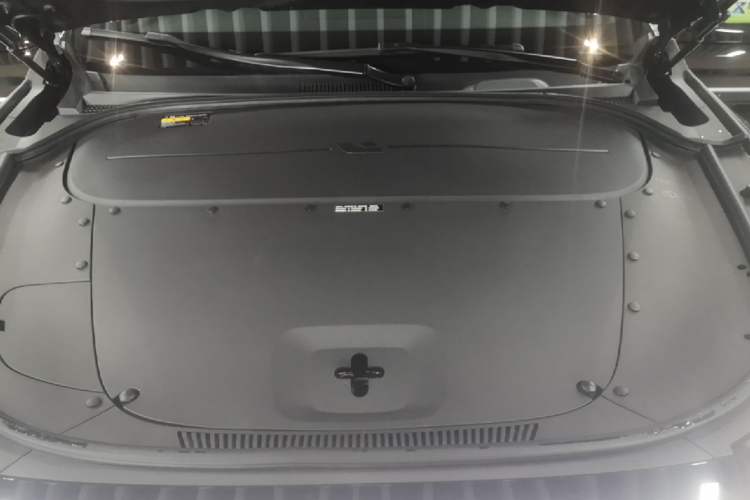 Used Li Auto ONE 2021 Extended-Range 6-Seater Version Engine Bay