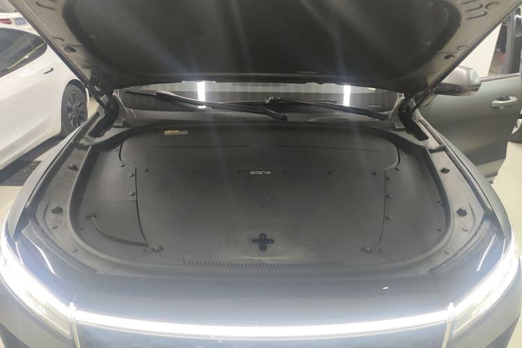 Used Li Auto ONE 2021 Extended-Range 6-Seater Version Engine Bay