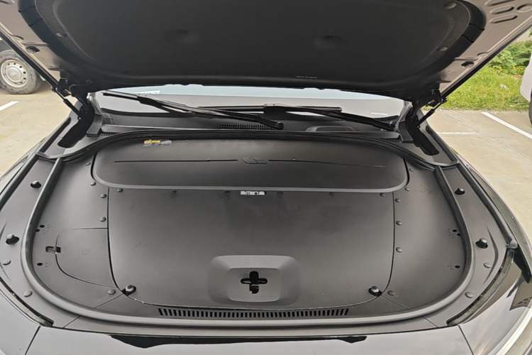 Used Li Auto ONE 2021 Extended-Range 6-Seater Version Engine Bay