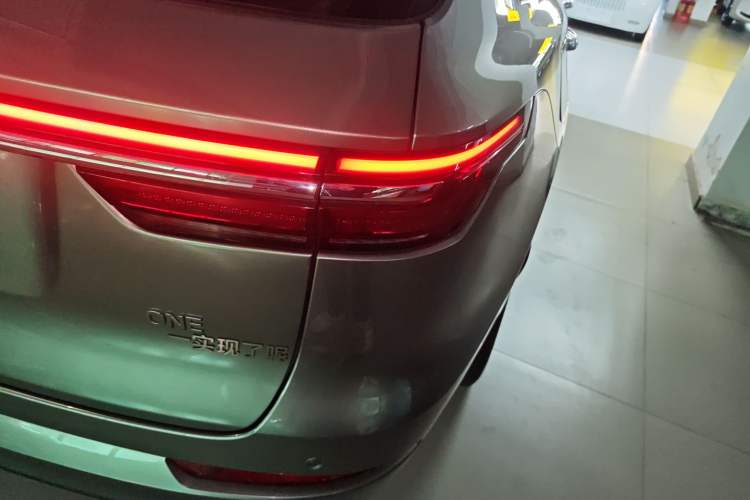 Used Li Auto ONE 2021 Extended-Range 6-Seater Version Exterior 1