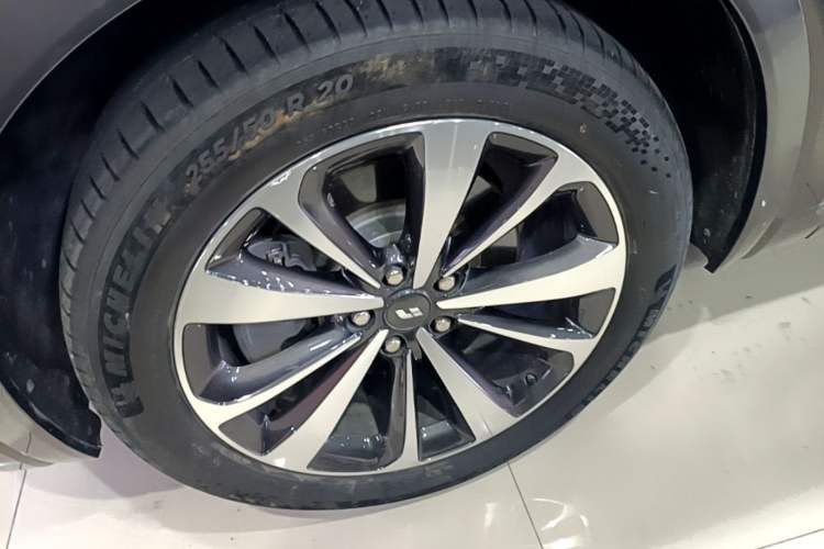 Used Li Auto ONE 2021 Extended-Range 6-Seater Version Exterior 1